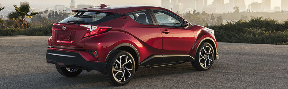 2018 Toyota C-HR Specs, Price, MPG & Reviews