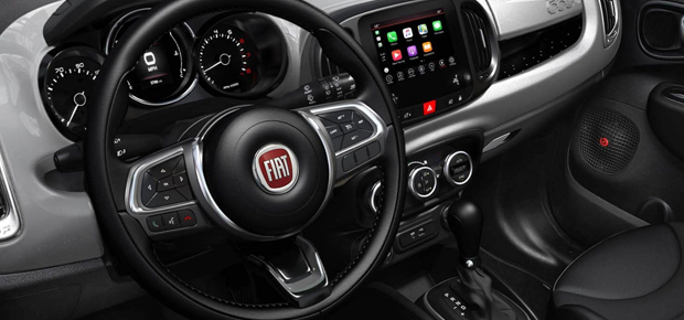 2014 Fiat 500L Trekking - Interior | Caricos